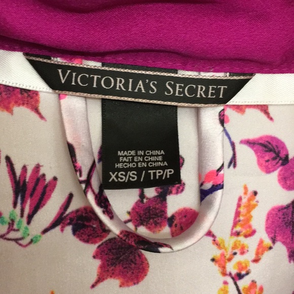Victoria’s Secret Robe - Picture 2 of 4
